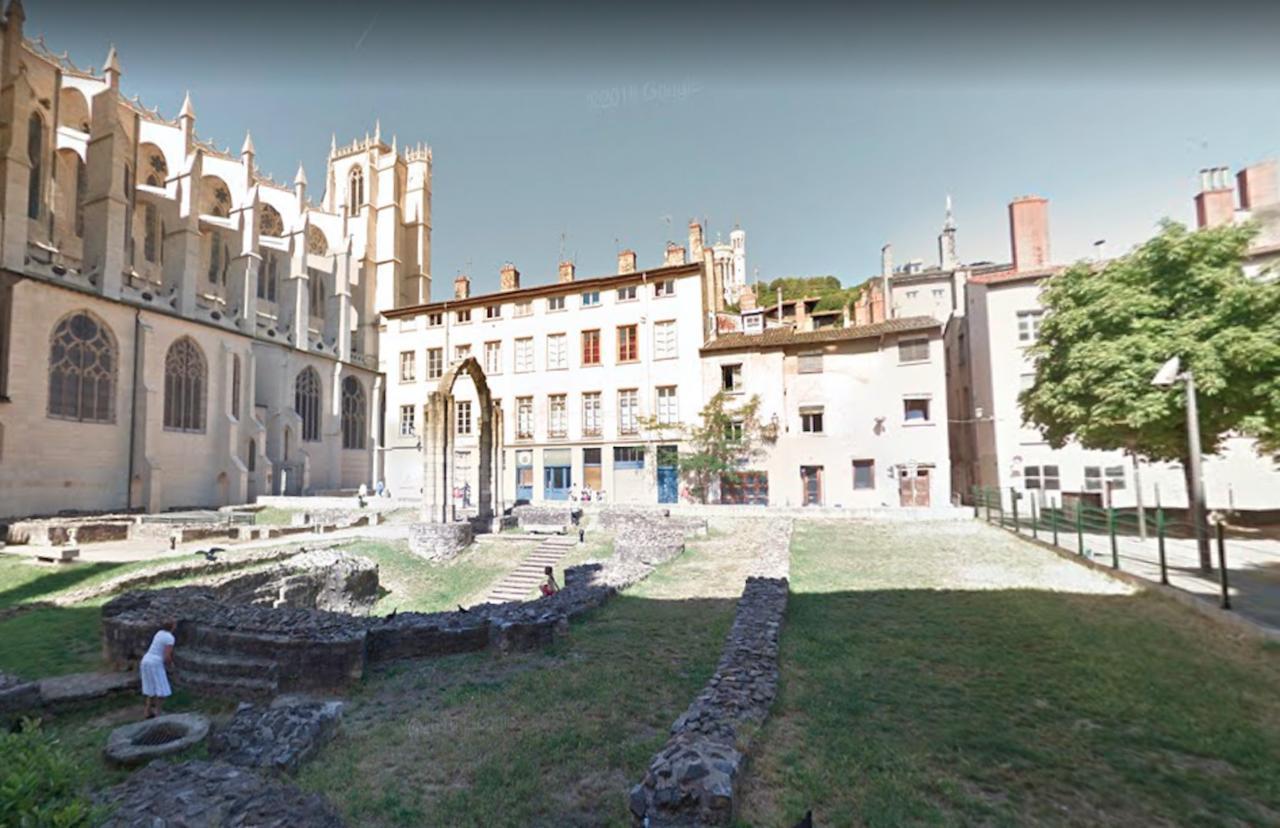 Le Clos De Sainte Croix Лион Экстерьер фото